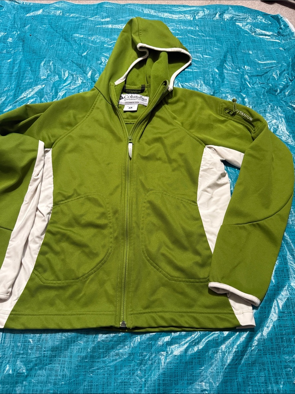 Columbia Green Hooded Fleece Jacket with Cream Panels